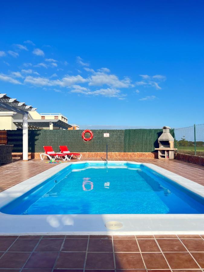 Eva - New To The Market, Fully Refurbished Licensed - Private Pool * Caleta De Fuste